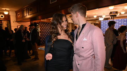 FOTO: Adam Mišík se Sárou Rychlíkovou společně zapózovali.