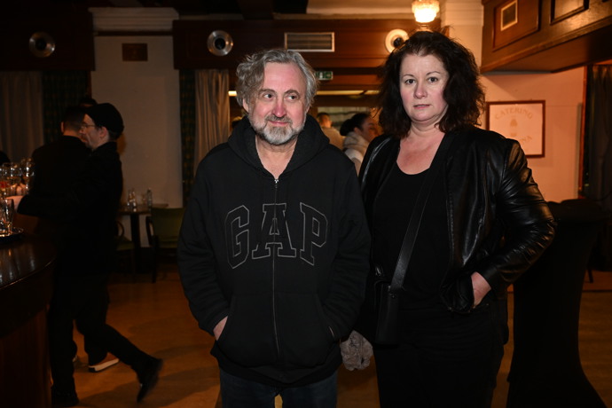 Jan Hřebejk dorazil na premiéru v mikině.