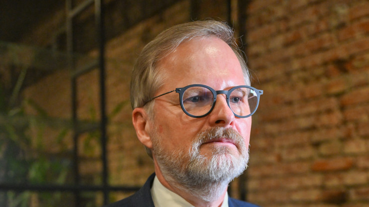 Premiér v demisi Petr Fiala.