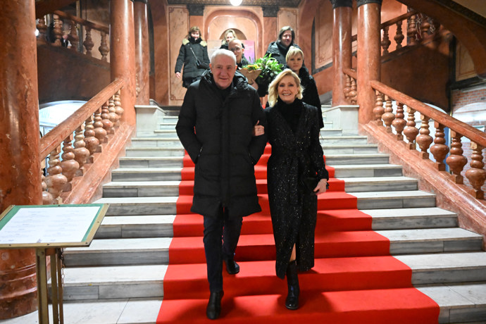 Helena Vondráčková odcházela po boku Martina Michala.