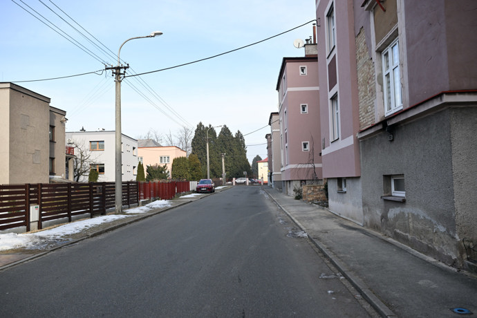 Jiří Straka bydlí v nenápadné čtvrti.