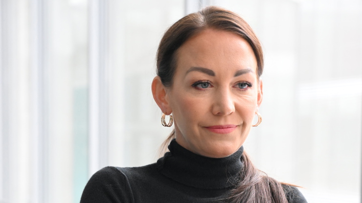 Agáta Hanychová zvolila decentní outfit.