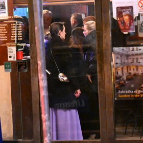 Sarah Haváčová po premiéře dorazila na after party.