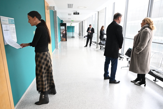 Agáta Hanychová šla na výzvědy. 