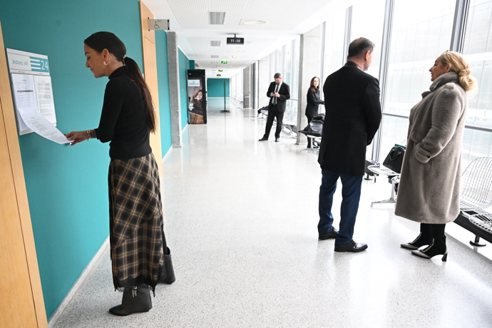 Agáta Hanychová šla na výzvědy. 