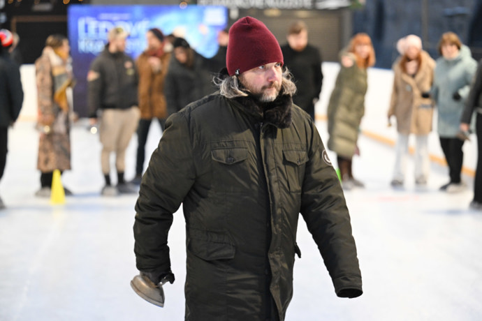 Felix Slováček mladší házel žehličkou.