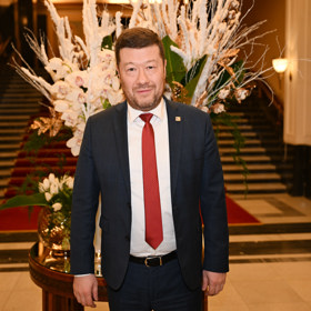 Tomio Okamura čelí v posledních týdnech obrovskému tlaku.