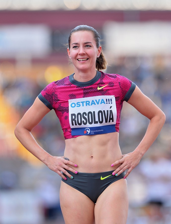 Denisa Helceletová (dříve Rosolová) je halovou vicemistryní světa ve štafetě na 4x400 metrů, mistryní Evropy na 400 metrů překážek a halovou mistryní Evropy v běhu na 400 metrů.  Na vrcholu kariéry měla dokonale vypracovanou postavu.