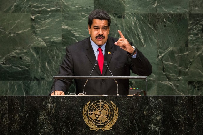 Spojené státy americké zaútočily na Venezuelu. Prezident Maduro byl unesen. 
