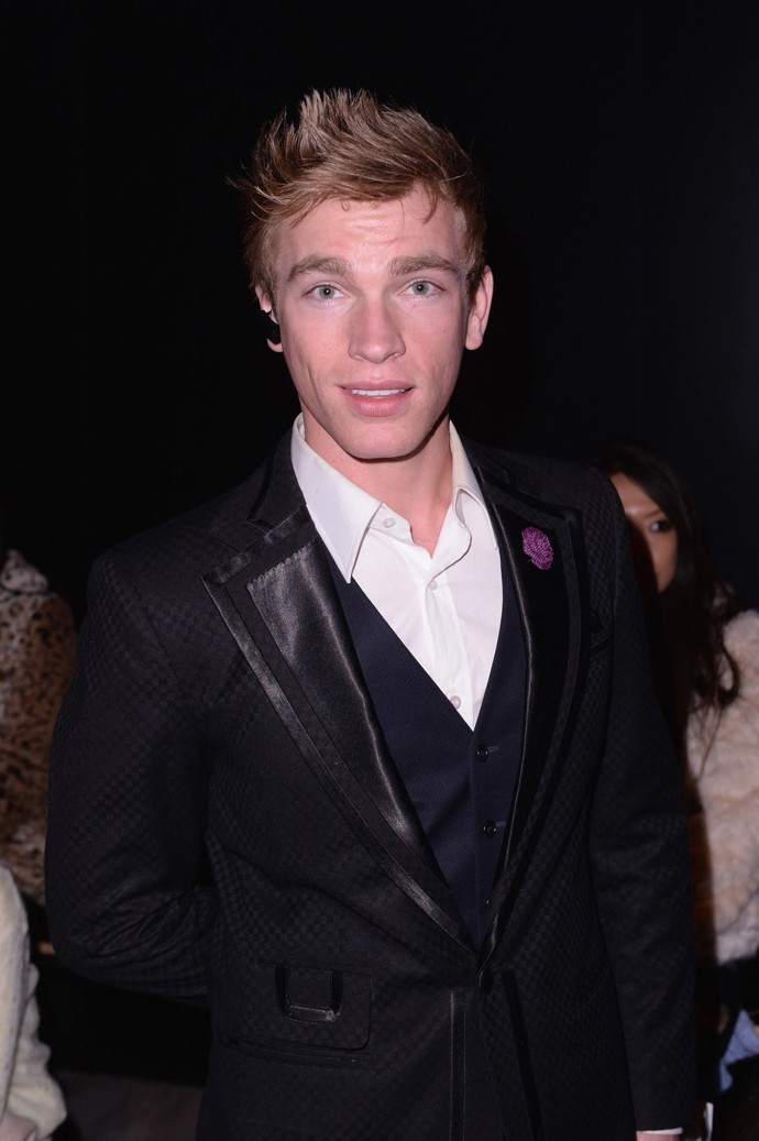 Před Kevinem randil Calvin Klein s bývalou gay porno hvězdou Nicholasem Gruberem, jenž byl mladší dokonce o 48 let. Jejich vztah trval dva roky.