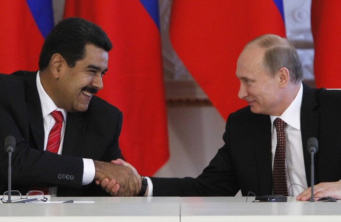 Setkání venezuelského prezidenta Nicoláse Madura a ruského vůdce Vladimira Putina v roce 2013. 