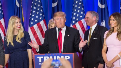 FOTO: První dáma Spojených států Melania Trump údajně odmítla pozvat svou nevlastní dceru Ivanku na premiéru svého filmu.