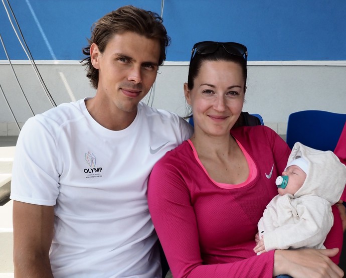 Denisa, Adam a malá Evelin na mistrovství ČR ve vícebojích. Adam stále aktivně závodí.