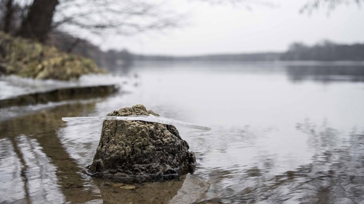 Zamrzlé jezero v Poznani.