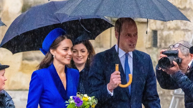 Jak se princ William ponížil, aby zachránil Kate: Nezapomenutelné gesto s deštníkem dodnes dojímá