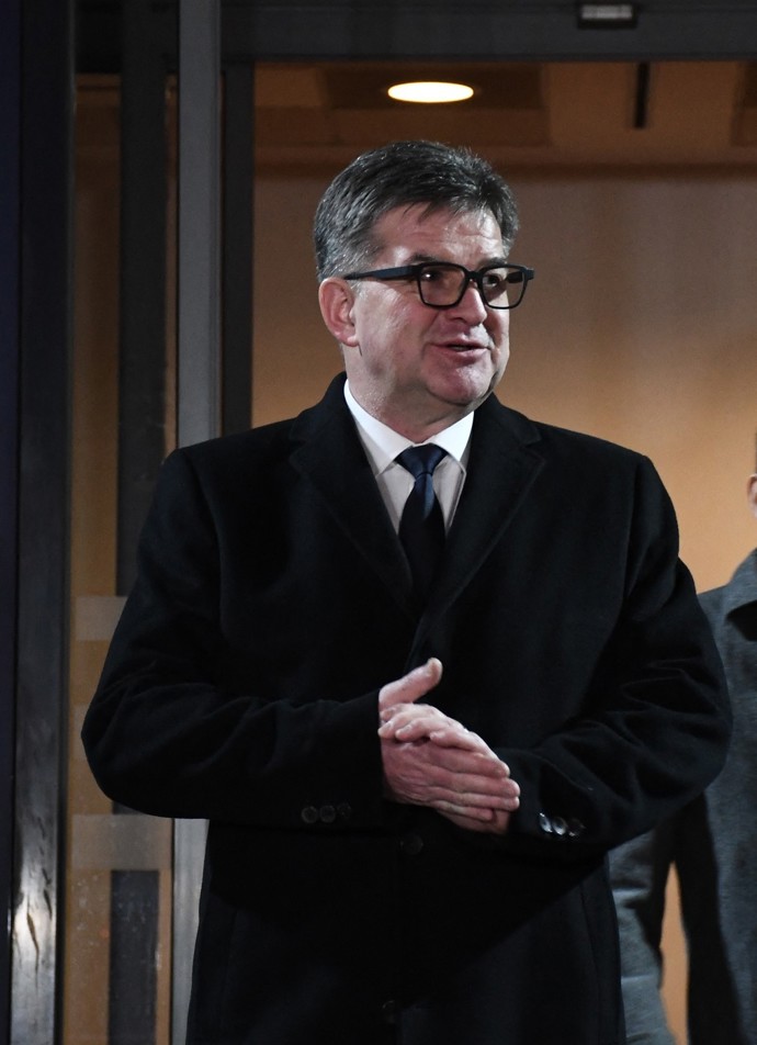 Miroslav Lajčák rezignuje na post poradce slovenského premiéra. 