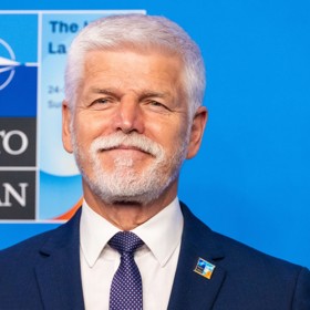 Petr Pavel odletěl na dovolenou. 