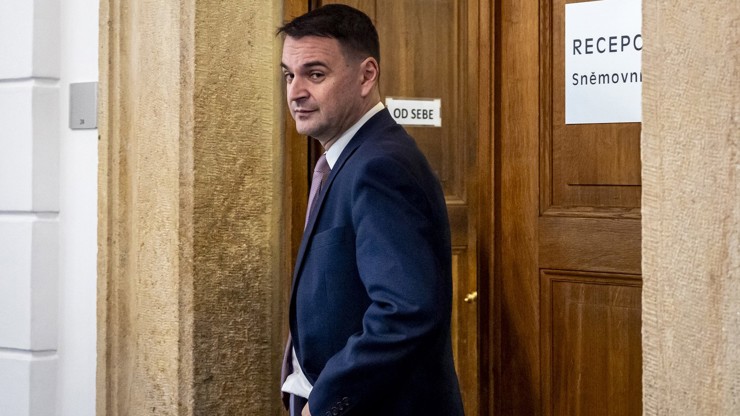 Ministr zahraničí Petr Macinka pobouřil veřejnost. 