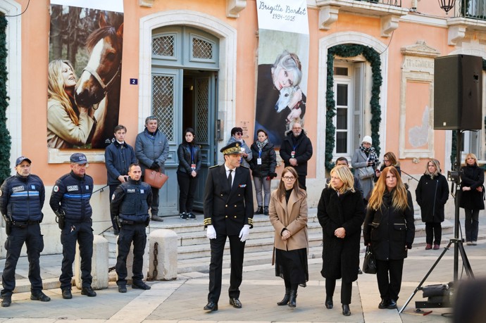 Poslední rozloučení s legendární Brigitte Bardot v Saint-Tropez.