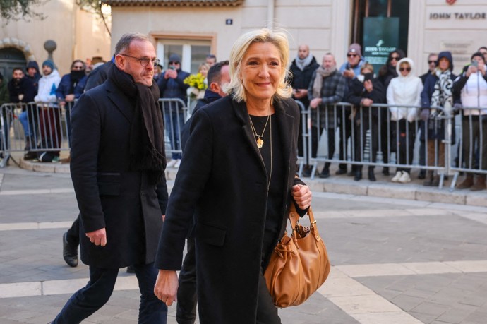 Přišla i politička Marine Le Pen.