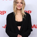 Znát ji ale můžete také z filmů Protivný sprostý holky, Mank nebo Bídníci. Aktuálně má dotočené Svědectví o Ann Lee a Pomocnici, kde exceluje po boku sexbomby Sydney Sweeney.