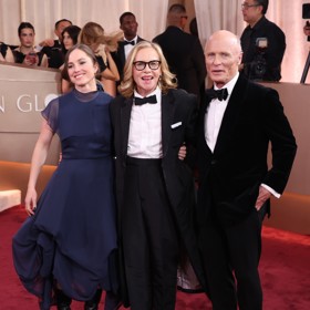 Letos vzali na červený koberec i pohlednou dceru Lily. Ta se jim narodila deset let po svatbě, kterou měli v roce 1983.