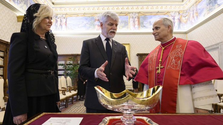 Petr Pavel a Eva Pavlová se setkali s papežem.
