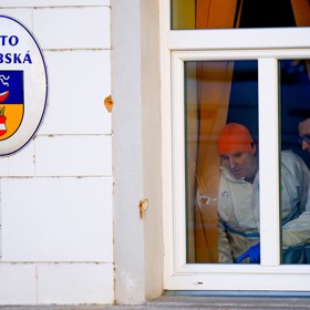 Policisté po útoku v Chřibské.