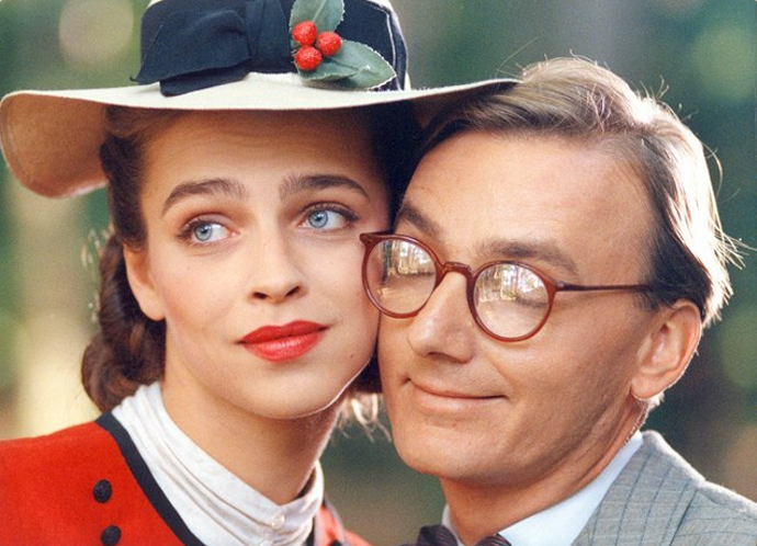 Objekt milostné touhy hlavního hrdiny, slečnu Barboru, si zahrála Lucie Zedníčková.