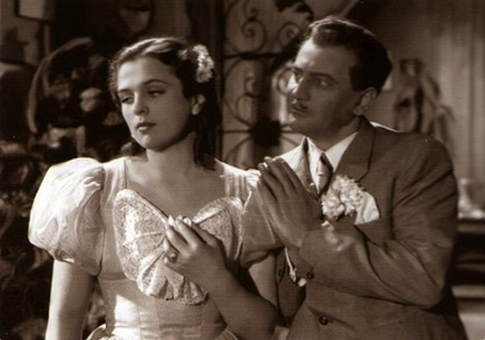 Ve stáří trpěla depresemi (foto z filmu Minulost Jany Kosínové). Následují snímky z filmu Přijdu hned, kde si Vlasta Matulová v roce 1942 zahrála.