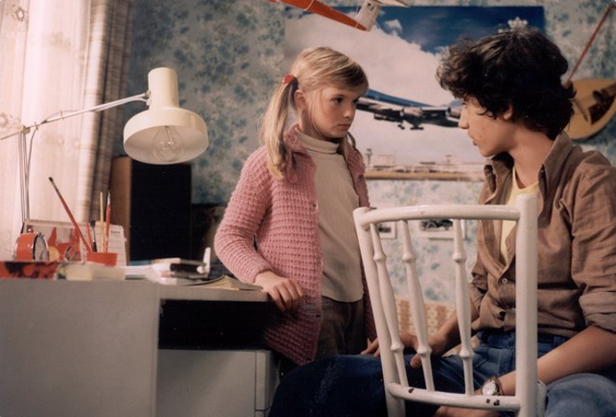 snímek z filmu Veronika, prostě Nika (Michaela Kudláčková, Boleslav Skalski)