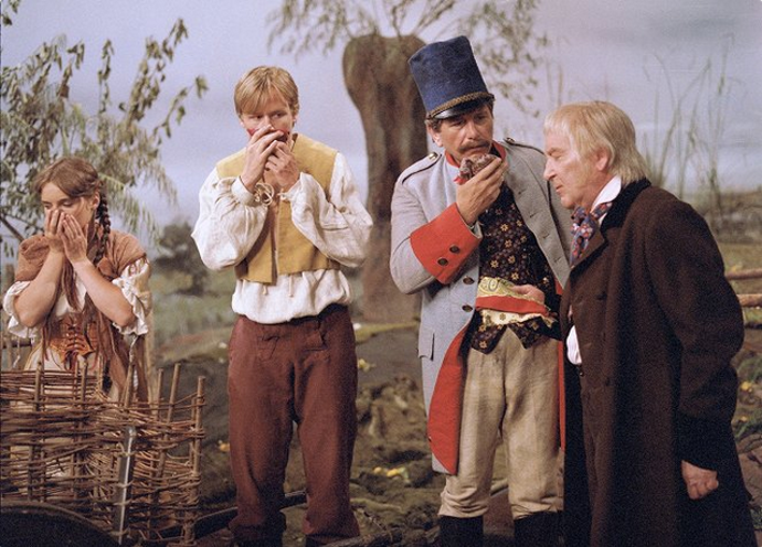 V pohádce si zahráli také Jana Bermanová, Karel Roden, Rudolf Vodrážka a Jiří Pleskot.