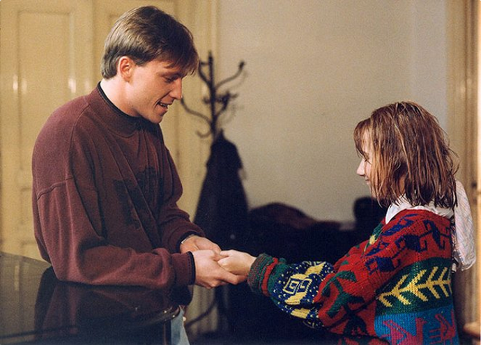 Vidět ho ale můžete i ve filmu Zamilovaná o dospívající dívce (Karolína Syrovátková), která se platonicky zamiluje do mladého učitele (Michal Dlouhý).