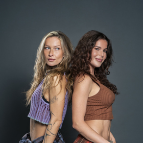 Adéla Picková a kamarádka Ester.