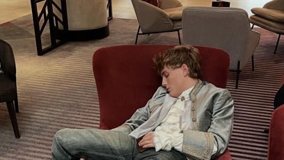 FOTO: František Prachař v kostýmu, který měl ve videoklipu.