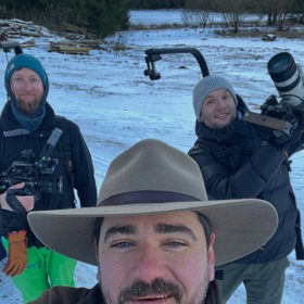 Vojta Kotek natáčí nové díly Farmy Vojty Kotka.