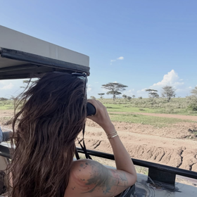Agáta Hanychová tentokrát vyrazila s rodinkou na safari.