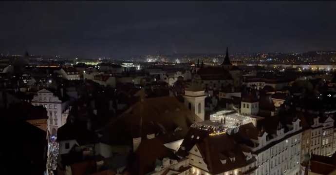 Pohled na novoroční Prahu.