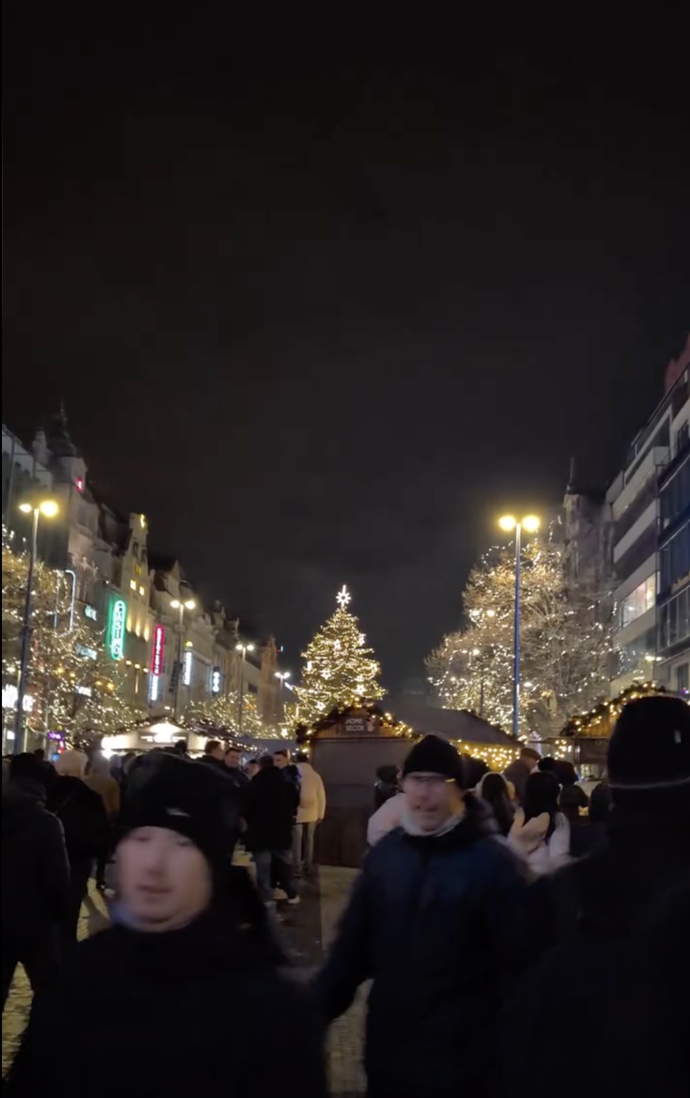 Narozdíl od ostatních velkoměst Praha byla spíše klidná.