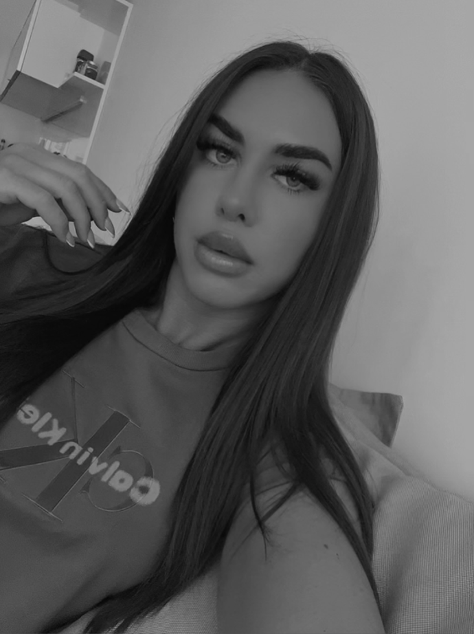 Dolli Molnár byla brutálně zavražděna.