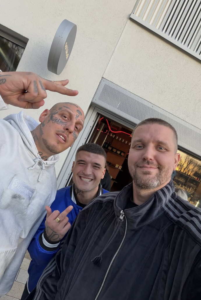 Slovenský moderátor Osťo se bavil s rapperem Separem.