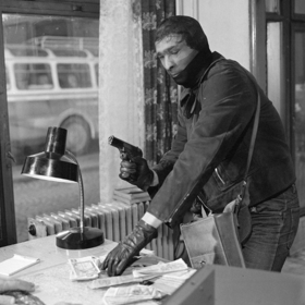 Proslavil se jako lupič s punčochou na hlavě v seriálu Malý pitaval z velkého města. 