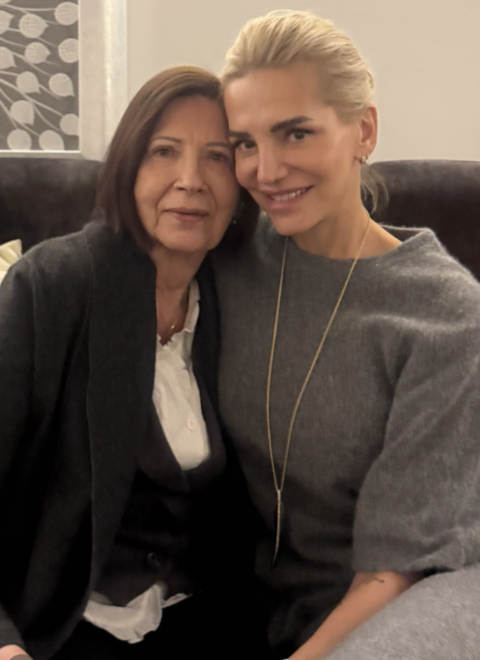 Dara Rolins ukázala svou krásnou maminku.