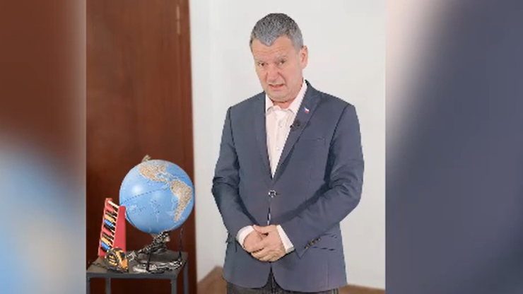 Andrej Babiš vychválil nový globus.