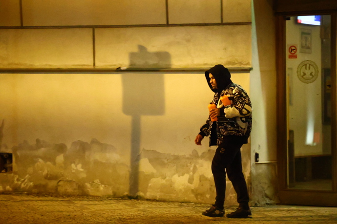 Karlos Vémola byl propuštěn z vězení na kauci. 