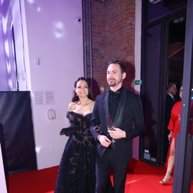 Alice Jandová s doprovodem.