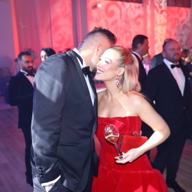 Dominika Myslivcová se k partnerovi měla.