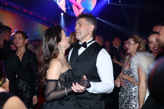 Jaromír Jágr s Dominikou Branišovou.