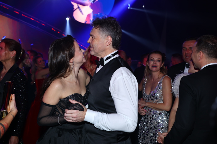 Jaromír Jágr si zatančil s Dominikou.