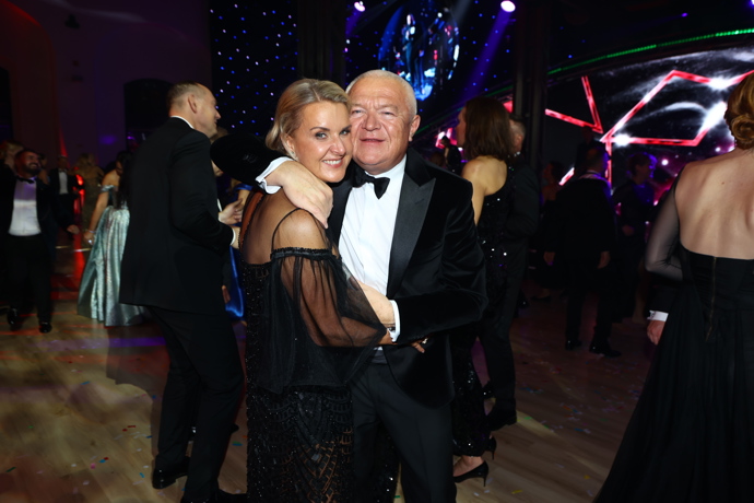 Jaroslav Faltýnek se tulil k neznámé blondýnce.